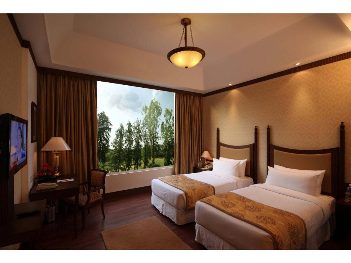 Station touristique Country & By Radisson, Delhi Satbari
