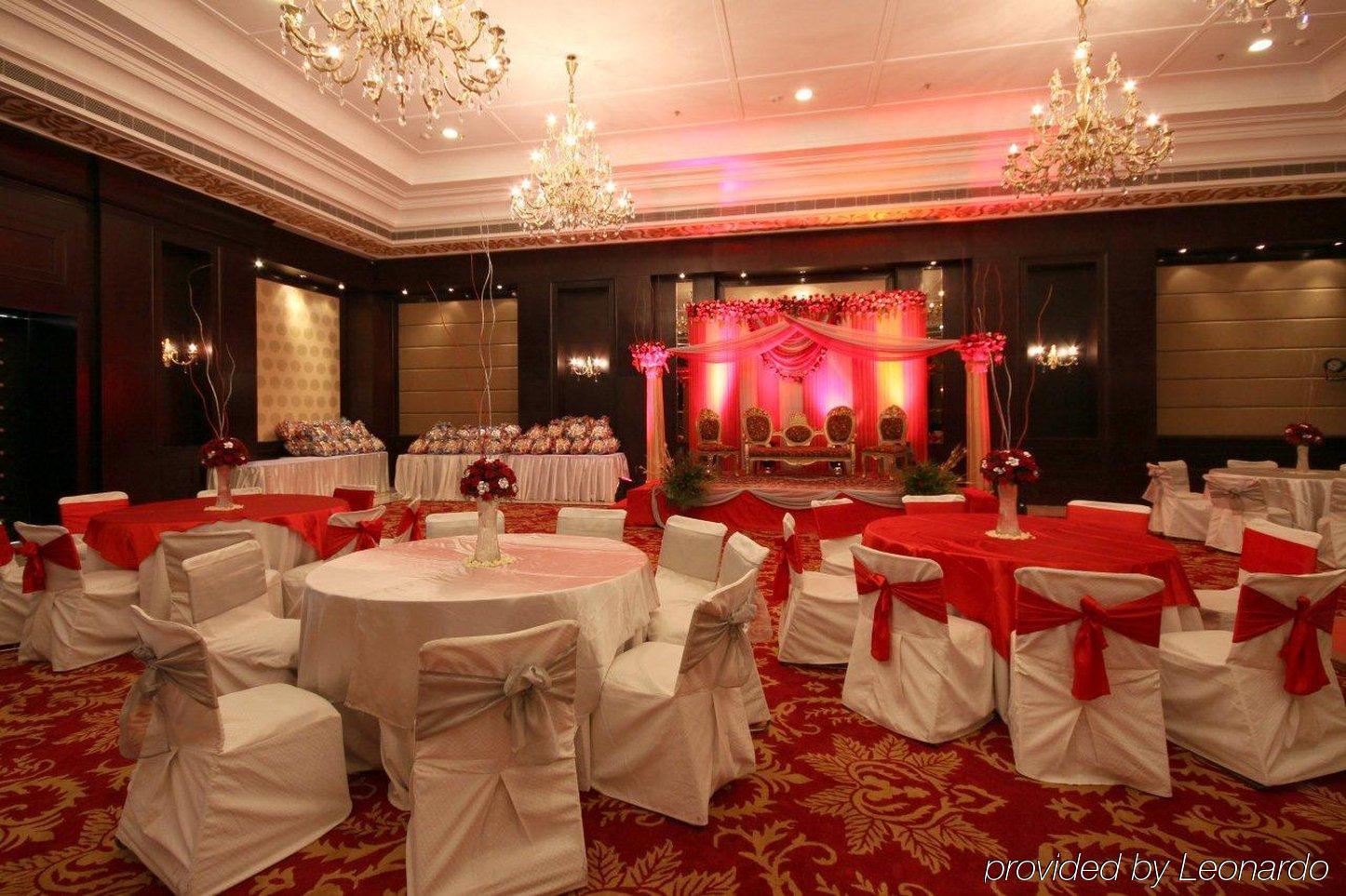 Station touristique Country & By Radisson, Delhi Satbari 4*